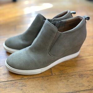Susina Wedge Ankle Boots
